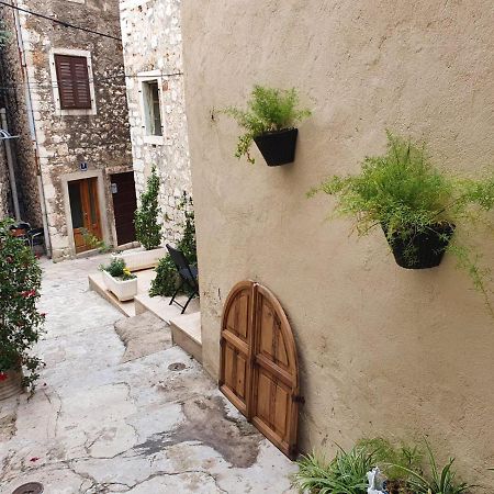Room With Shared Bathroom House Gorica 시베니크 외부 사진